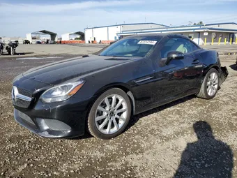 2018 Mercedes-Benz SLC-Class WDDPK3JA0JF147005