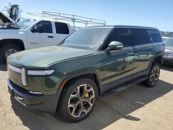 2023 Rivian R1S 7PDSGABL9PN007715