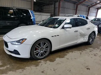 2014 Maserati Ghibli ZAM57XSA9E1090276
