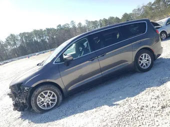 2022 Chrysler Voyager 2C4RC1CG2NR235509