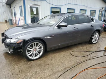 2016 Jaguar XF SAJBK4BV9GCY12426