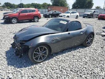 2020 Mazda MX-5 Miata JM1NDAD77L0414873