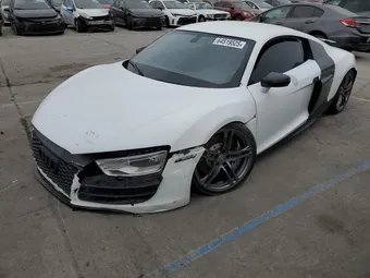 2015 Audi R8 WUAKNAFG7F7001816