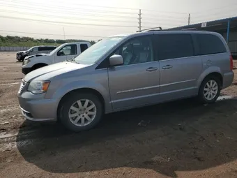 2016 Chrysler Town & Country 2C4RC1BG6GR229250