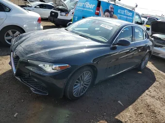 2018 Alfa Romeo Giulia ZARFAEEN3J7570422