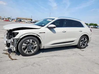 2022 Audi e-tron WA1AAAGEXNB023977
