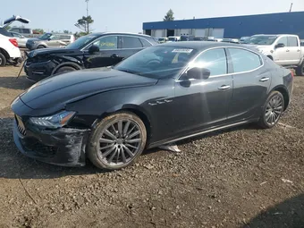 2018 Maserati Ghibli ZAM57YTA4J1300443
