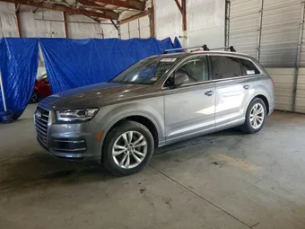 2017 Audi Q7 WA1LAAF74HD030900
