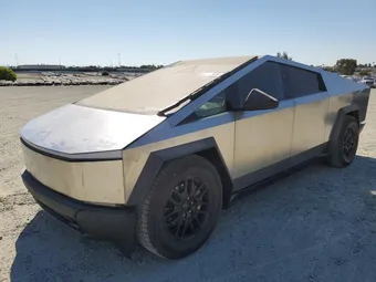 2025 Tesla Cybertruck 7G2CEHED7SA068125