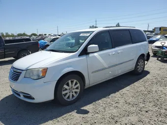 2014 Chrysler Town & Country 2C4RC1BG4ER218244