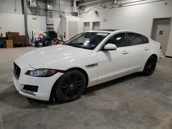 2016 Jaguar XF SAJBK4BV7GCY12036