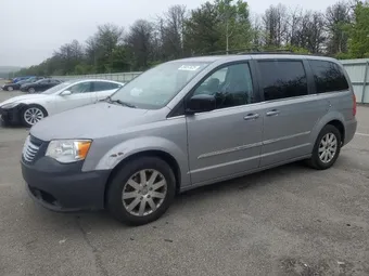 2016 Chrysler Town & Country 2C4RC1BG7GR253346