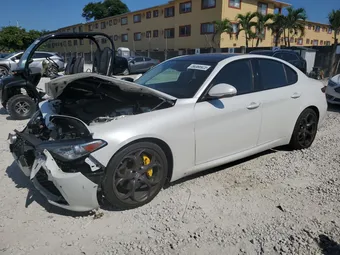 2019 Alfa Romeo Giulia ZARFAMBN2K7605306