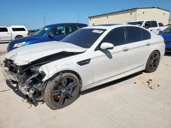 2015 BMW M5 WBSFV9C54FD594450