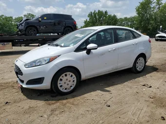 2016 Ford Fiesta 3FADP4AJ5GM176132
