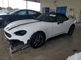 2017 Fiat 124 Spider JC1NFAEK6H0119071