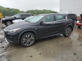 2019 Infiniti QX30 SJKCH5CR3KA007581