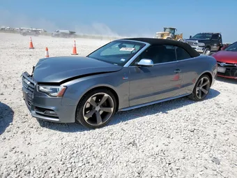 2014 Audi RS5 WAUCGAFH4EN011327