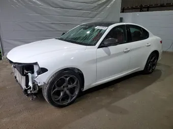 2018 Alfa Romeo Giulia ZARFAEEN6J7578112