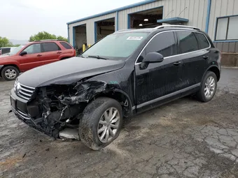 2015 Volkswagen Touareg WVGEP9BPXFD007826