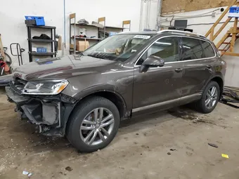 2016 Volkswagen Touareg WVGEP9BPXGD006774