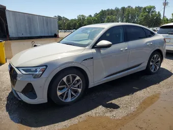 2021 Audi e-tron WA12AAGE3MB013620