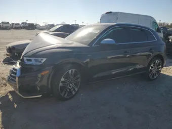 2018 Audi SQ5 WA1C4AFY4J2135454