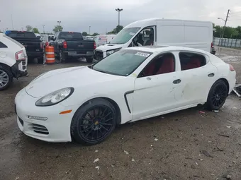 2016 Porsche Panamera WP0AA2A70GL000257