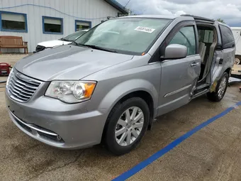 2016 Chrysler Town & Country 2C4RC1BG5GR207238