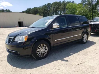 2015 Chrysler Town & Country 2C4RC1CG9FR574236