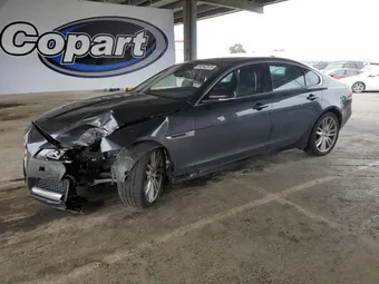 2018 Jaguar XF SAJBK4EV4JCY55834