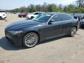 2017 Alfa Romeo Giulia ZARFAEEN6H7550756