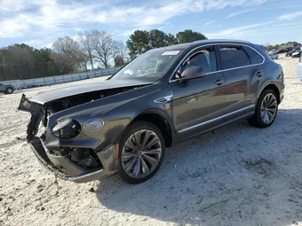 2023 Bentley Bentayga SJAAT2ZV3PC021960