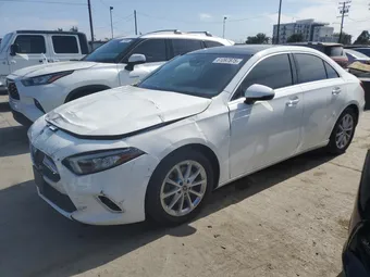 2019 Mercedes-Benz A-Class WDD3G4EB7KW022688