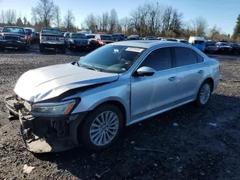 2017 Volkswagen Passat 1VWBT7A31HC035672