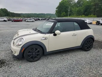 2015 Mini Convertible WMWZP3C55FT708129