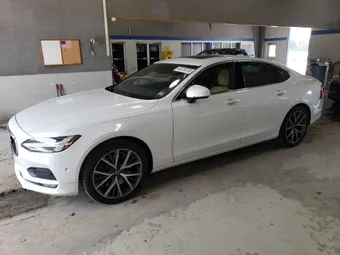 2017 Volvo S90 YV1A22MK7H1013995