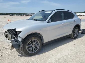 2022 Alfa Romeo Stelvio ZASPAJAN8N7D27926