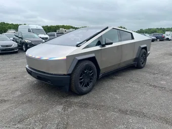 2024 Tesla Cybertruck 7G2CEHED5RA016390