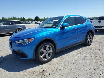 2021 Alfa Romeo Stelvio ZASPAKAN0M7D17668