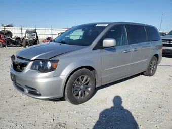 2016 Chrysler Town & Country 2C4RC1HG5GR166875