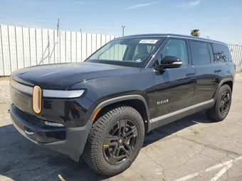 2024 Rivian 7PDSGCBA7RN030116