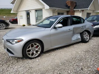 2021 Alfa Romeo Giulia ZARFANBN2M7647094