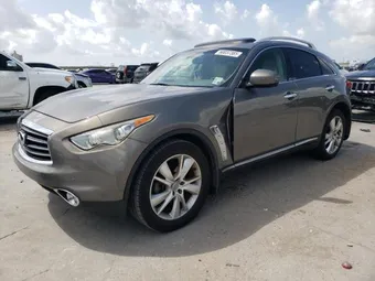 2016 Infiniti QX70 JN8CS1MU5GM671715