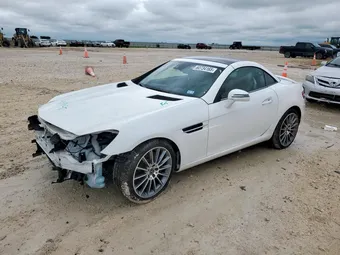 2018 Mercedes-Benz SLC-Class WDDPK3JA4JF147055