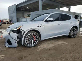 2023 Maserati Grecale ZN682AVM5P7407858
