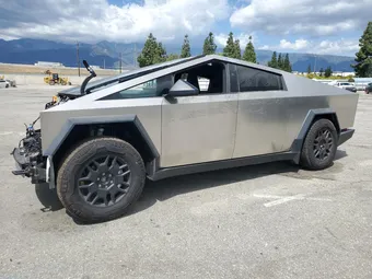 2024 Tesla Cybertruck 7G2CEHED7RA035023
