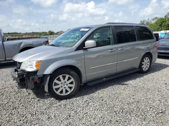 2016 Chrysler Town & Country 2C4RC1BG6GR302648