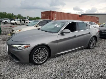 2017 Alfa Romeo Giulia ZARFAECN8H7539826