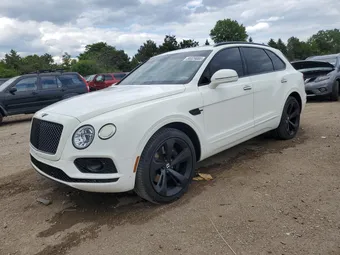 2018 Bentley Bentayga SJAAC2ZV2JC017454